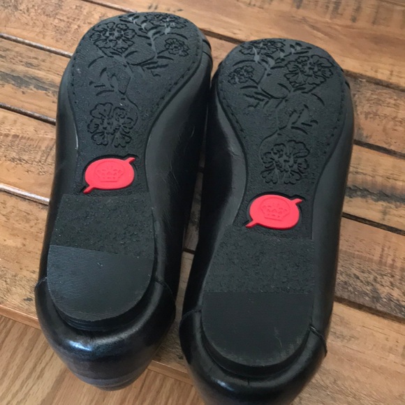 Born Leather Flats - Picture 5 of 6